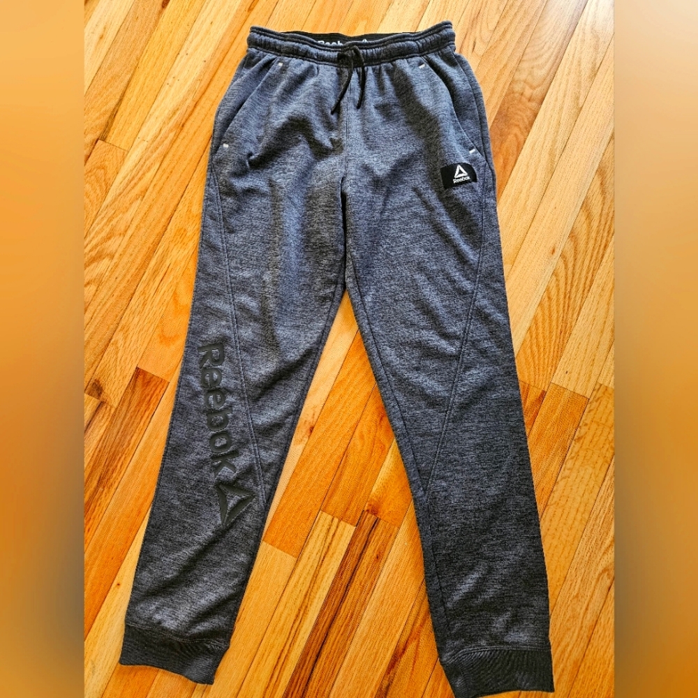 Reebok  boy's sweatpants. New sz 18